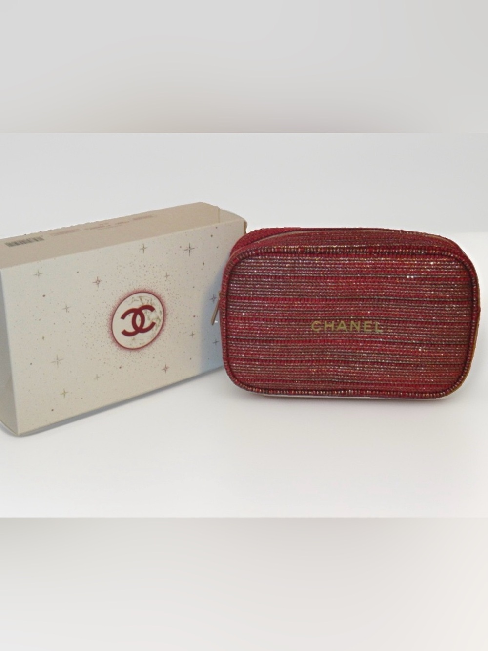 NEW CHANEL Red Tweed Makeup Bag Pouch 2022 Edition. Gold front & zip logo. NIB - Picture 2 of 7